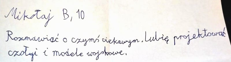 Ręcznie pisana karteczka z opinią o zajęciach, podpis: Mikołaj B, 10